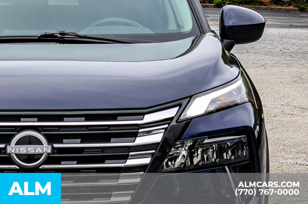Used 2025 Blue Nissan SV image 15