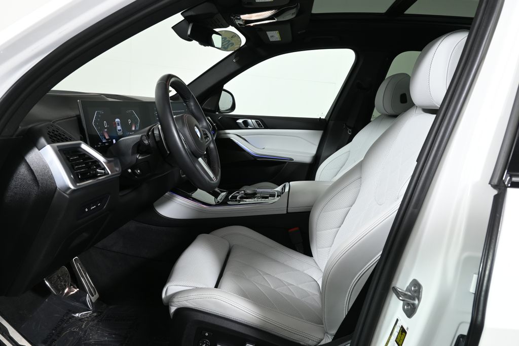 Thumbnail: 2024 BMW X5 - 3