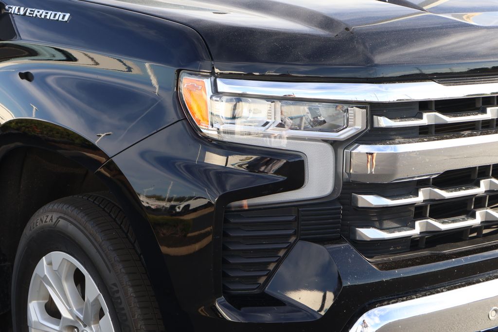 Thumbnail: 2022 Chevrolet Silverado 1500 - 4