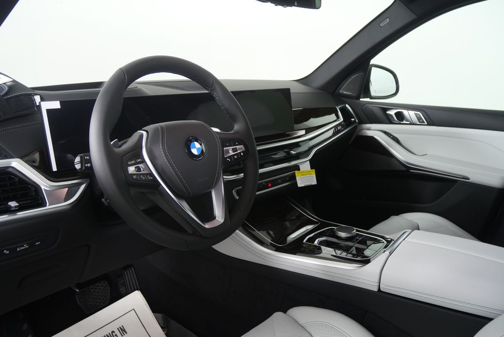 Thumbnail: 2026 BMW X5 - 12
