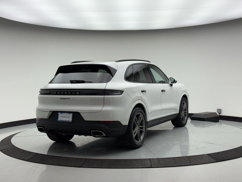 Thumbnail: 2024 Porsche Cayenne - 8