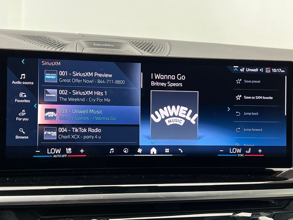 Thumbnail: 2025 BMW X7 - 15