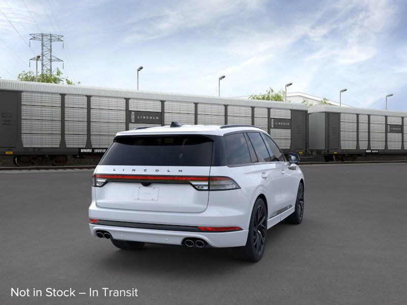 2025 Lincoln Aviator Black Label 8