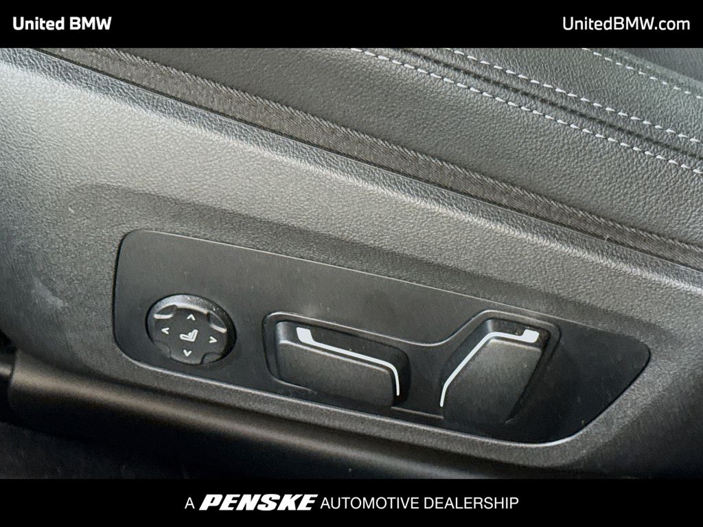 Thumbnail: 2025 BMW 4 Series - 4