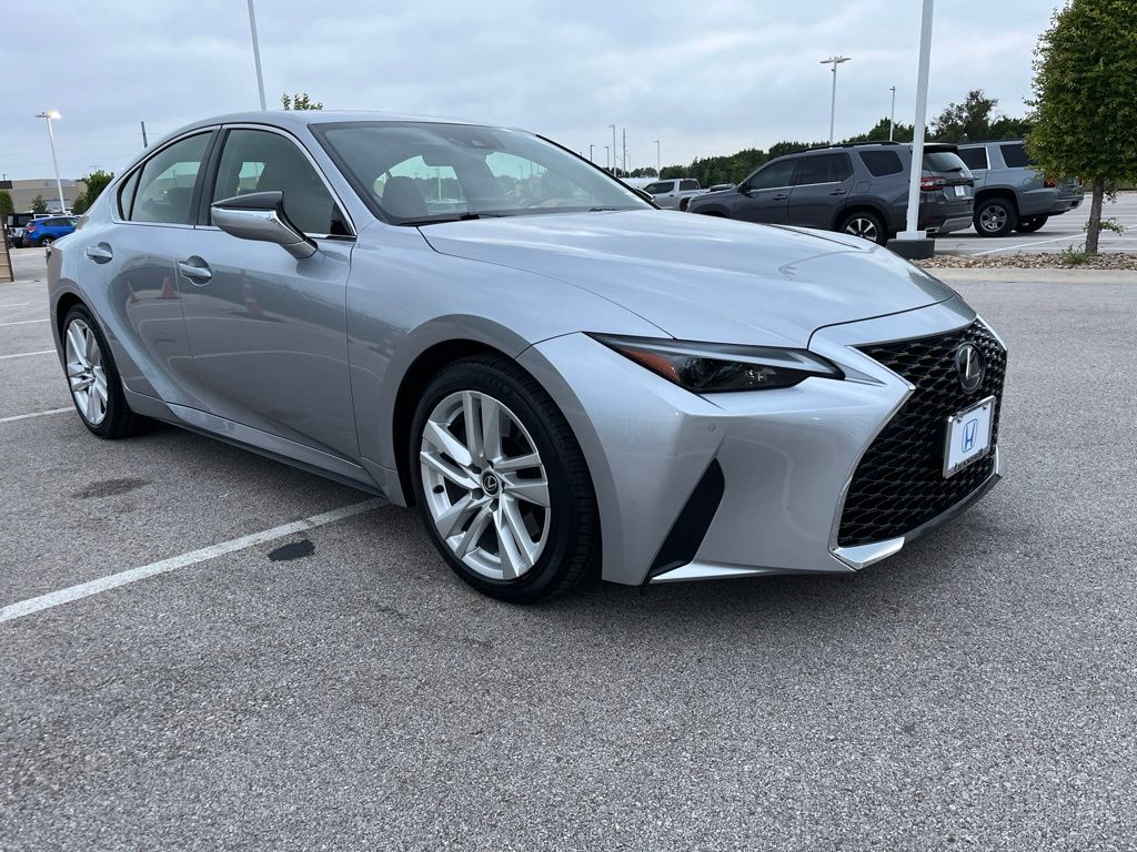 Thumbnail: 2024 Lexus IS - 3