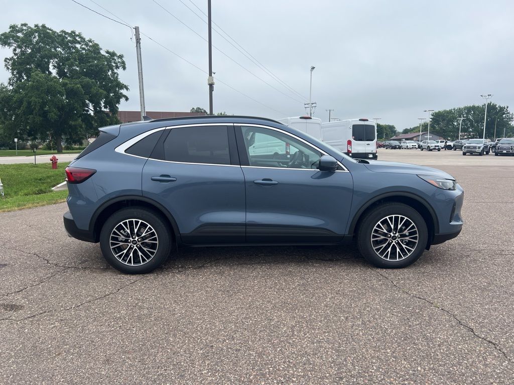 2025 Ford Escape Plug-In Hybrid