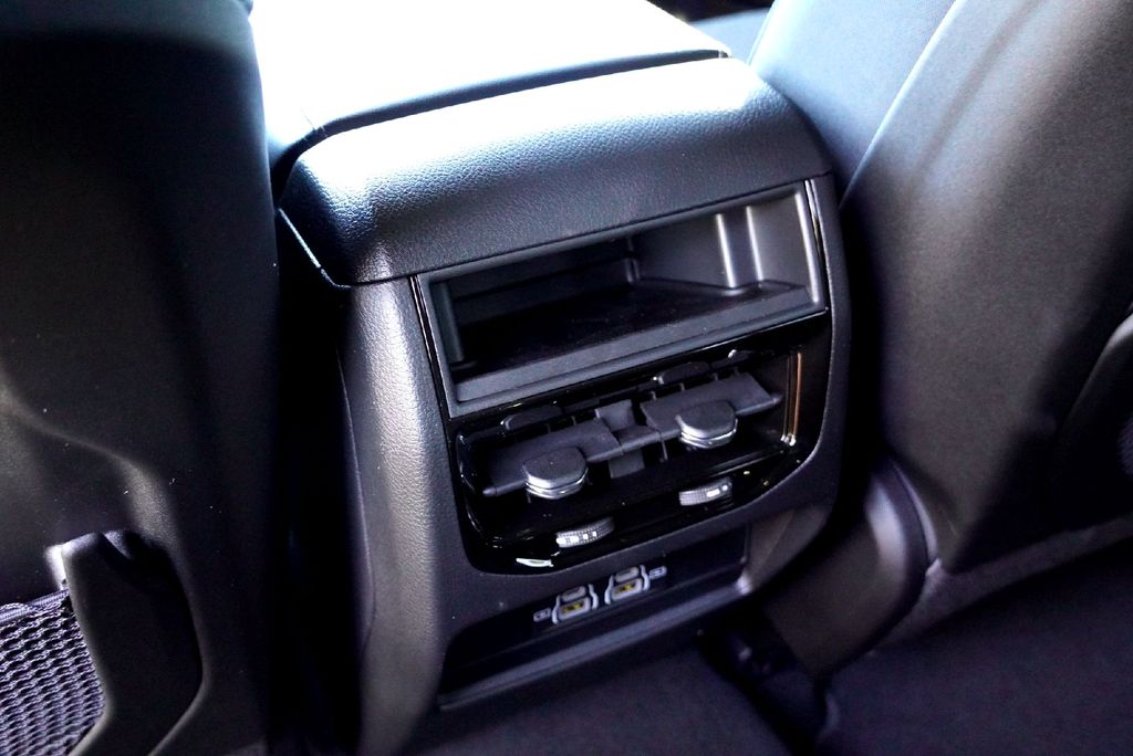 New Car 2025 Jeep Grand Cherokee  Laredo For Sale Under $35,000 In Taylor, Texas