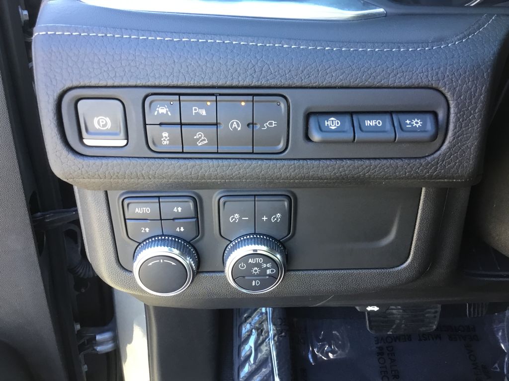 Thumbnail: 2021 GMC Yukon - 21