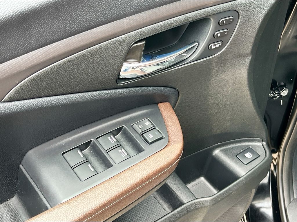 2024 Honda Ridgeline RTL Black at North Houston Mitsubishi