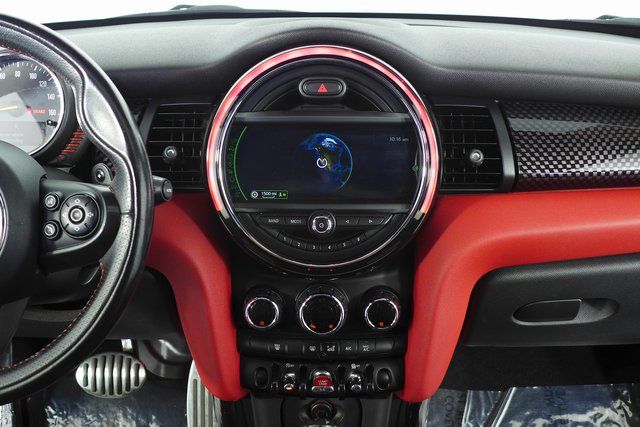 2016 MINI Cooper S Base 26