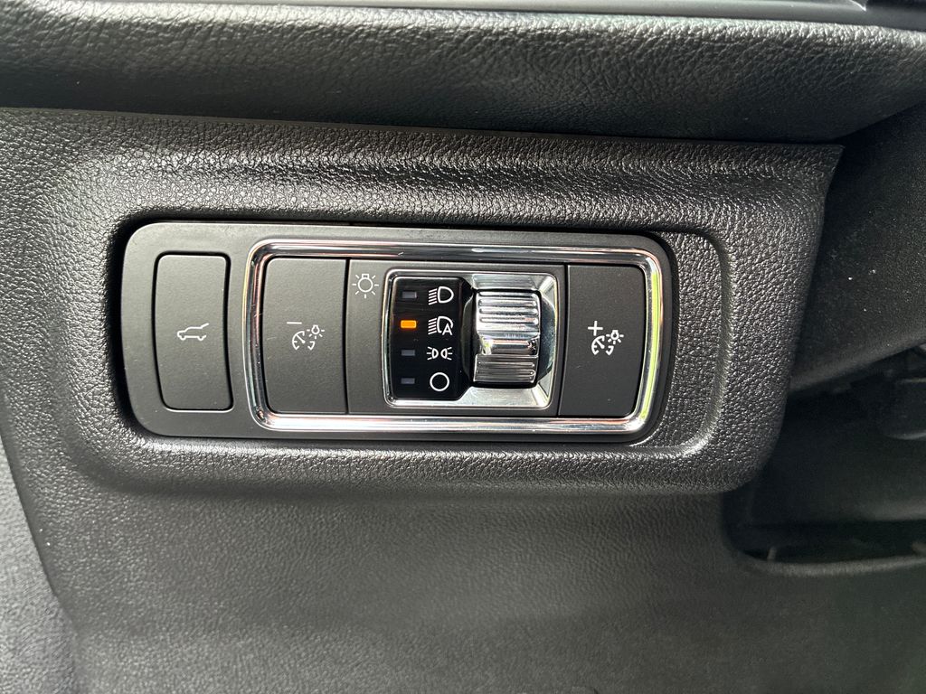 2021 Lincoln Corsair Standard Black at Phil Fitts Ford