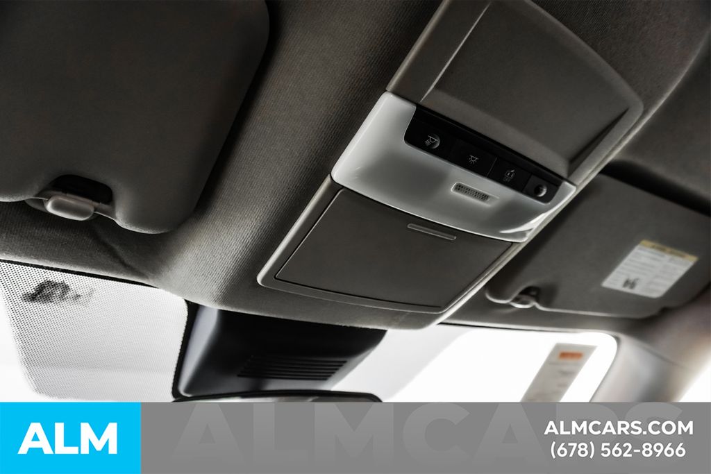 Used 2025 White Nissan S image 52