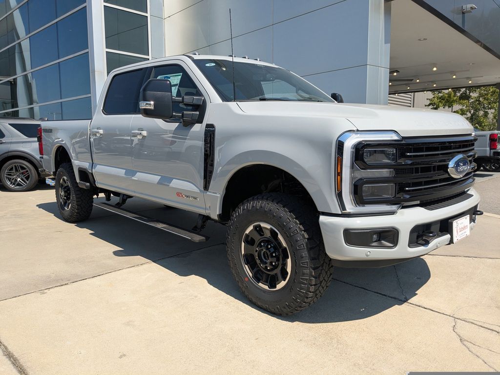 2026 Ford Super Duty F-350 SRW Platinum