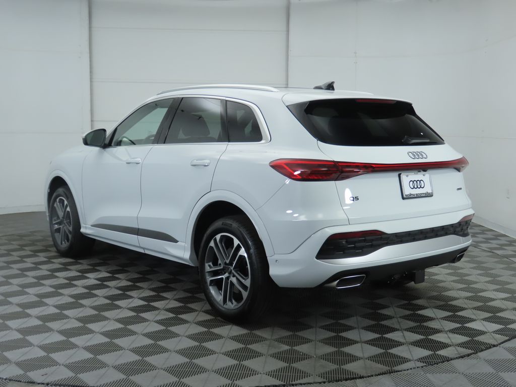 Thumbnail: 2025 Audi Q5 - 7