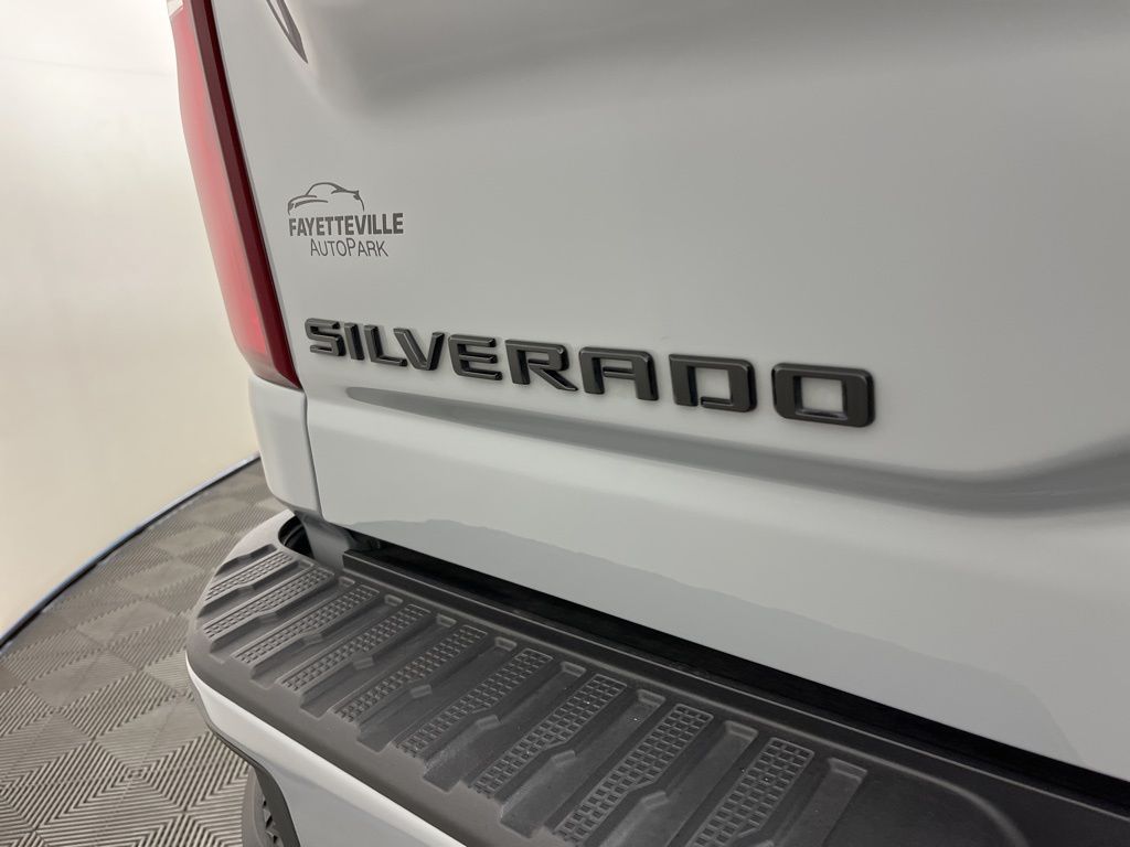 2024 Chevrolet Silverado 2500 LTZ 24
