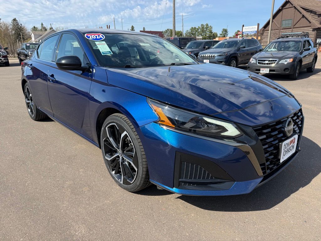 2024 Nissan Altima 2.5 SR FWD