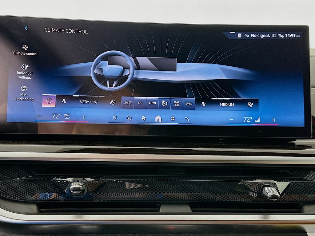 Thumbnail: 2026 BMW X5 - 14