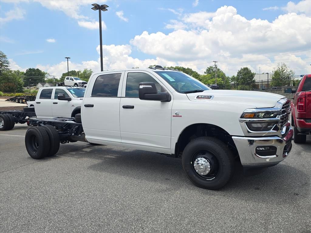 Bright White 2026 RAM 3500 Chassis Tradesman Crew Cab LB DRW 4WD Pickup Truck Four-Wheel Drive 8-Speed Automatic