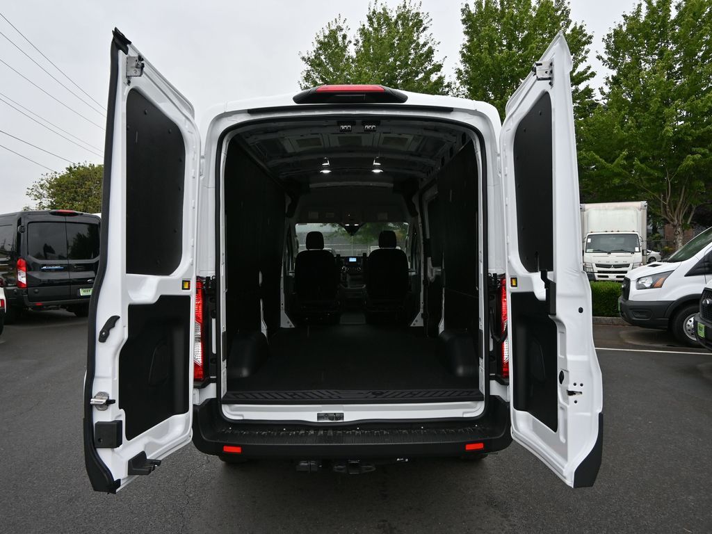 2025 Ford Transit 250