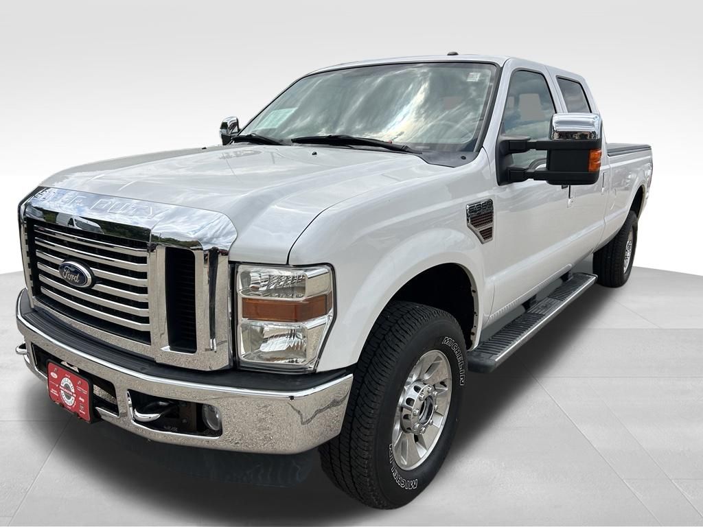 White 2010 Ford F-350 Super Duty Pickup Truck Four-Wheel Drive 6-Speed Manual Overdrive