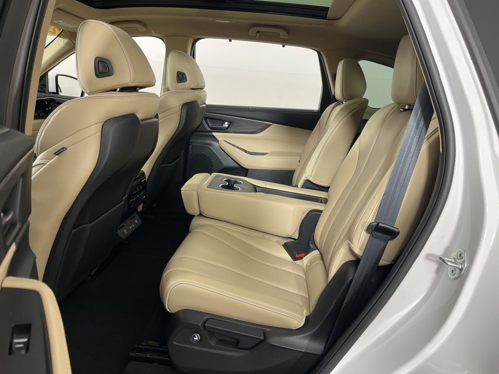 Thumbnail: 2023 Acura MDX - 26