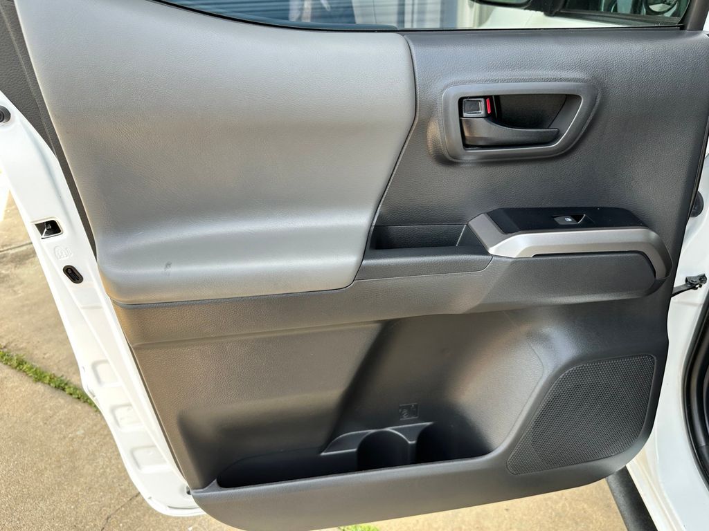 Used Car 2023 Toyota Tacoma  Sr5 For Sale Under $40,000 In Austin, Texas