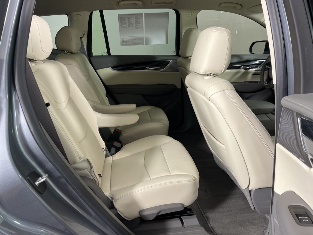 Thumbnail: 2020 Cadillac XT6 - 9