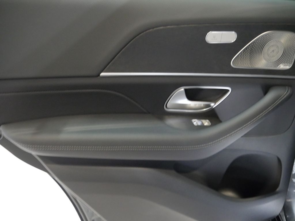 Thumbnail: 2026 Mercedes-Benz GLE - 22