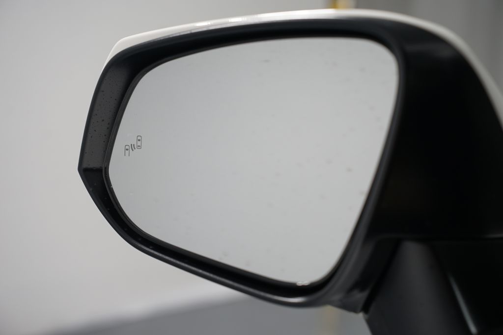 Thumbnail: 2025 Toyota RAV4 - 25