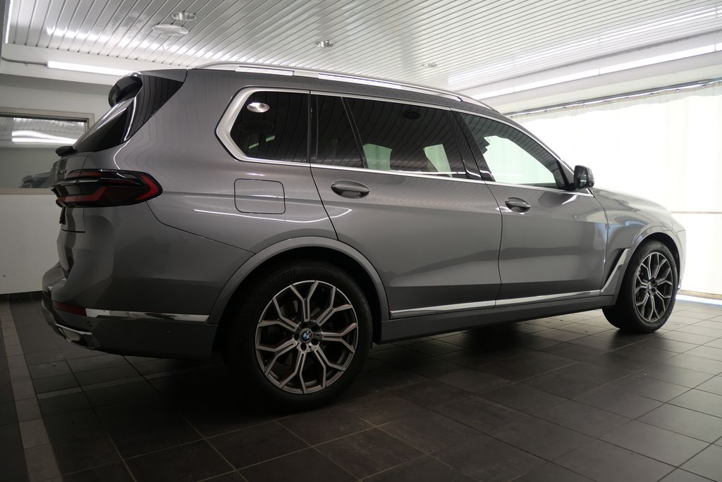 2023 BMW X7 xDrive40i 6