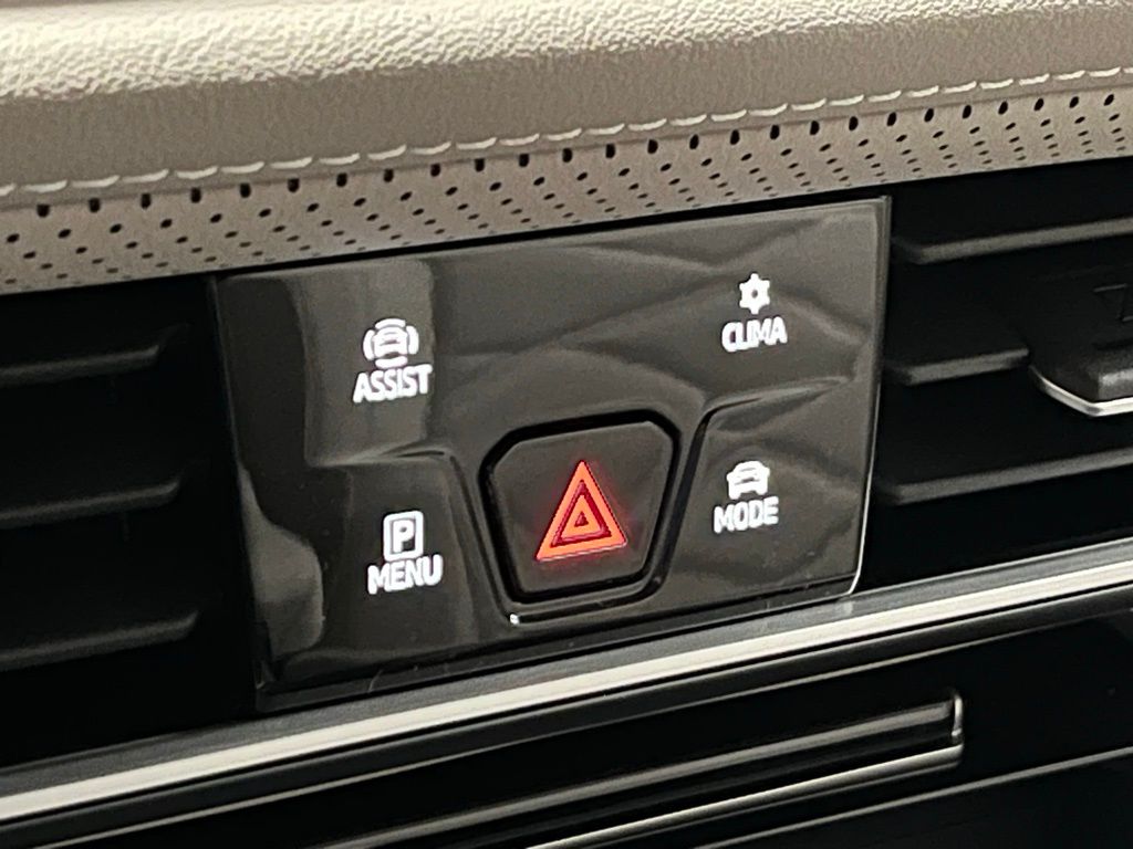 2026 Volkswagen Atlas SE w/Tech - Photo 10