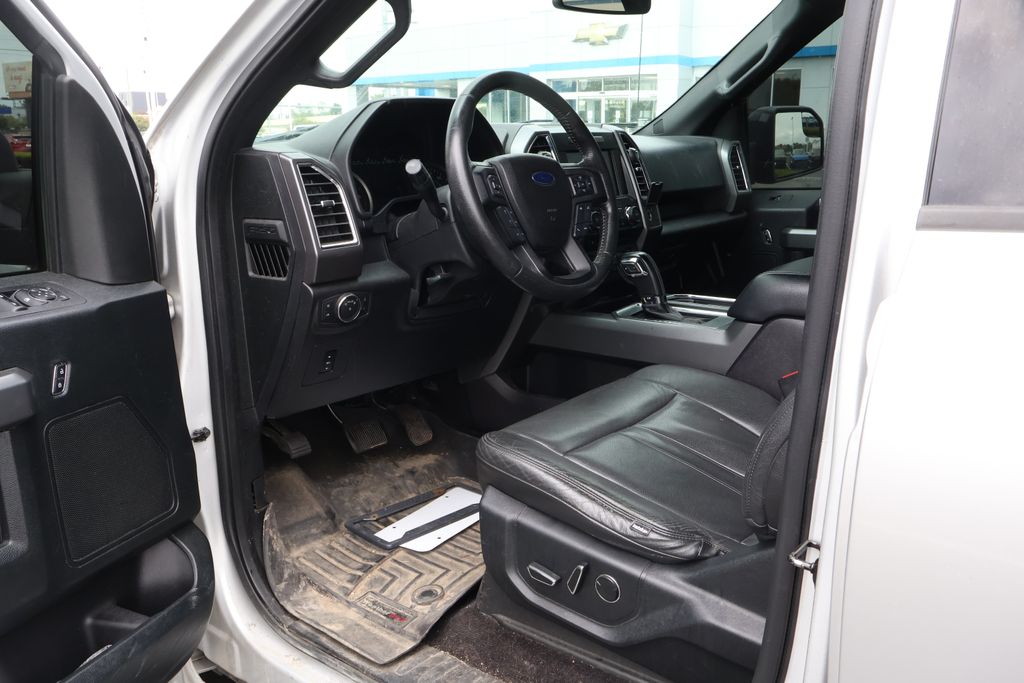2016 Ford F-150 XLT 11
