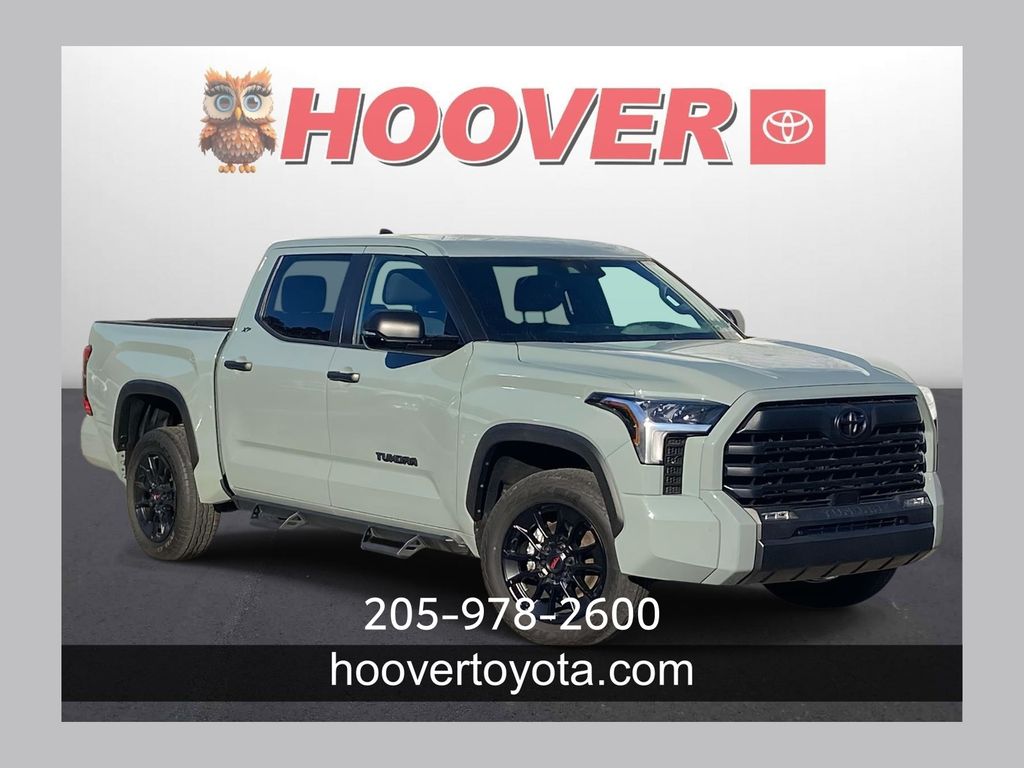 2025 Toyota Tundra SR5 CrewMax Cab 4WD