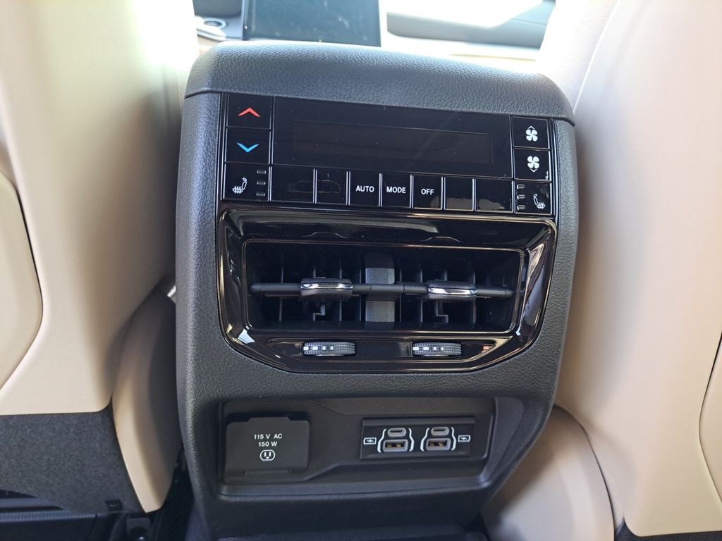 New Car 2025 Jeep Grand Cherokee L  Limited For Sale Under $50,000 In Austin, Texas