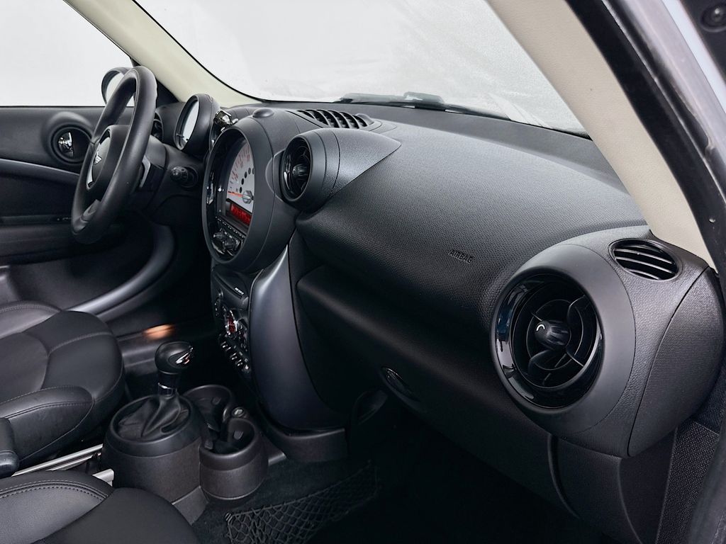Thumbnail: 2013 MINI Cooper Countryman - 26