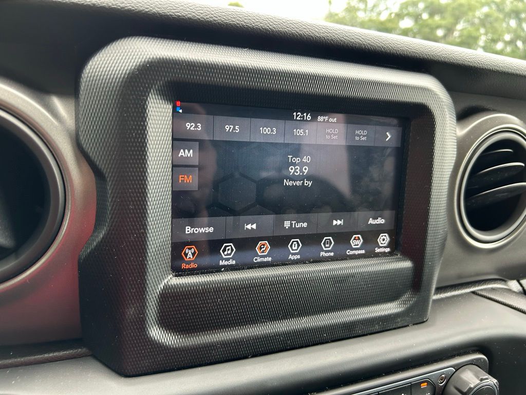 2023 Jeep Wrangler Sport S 22