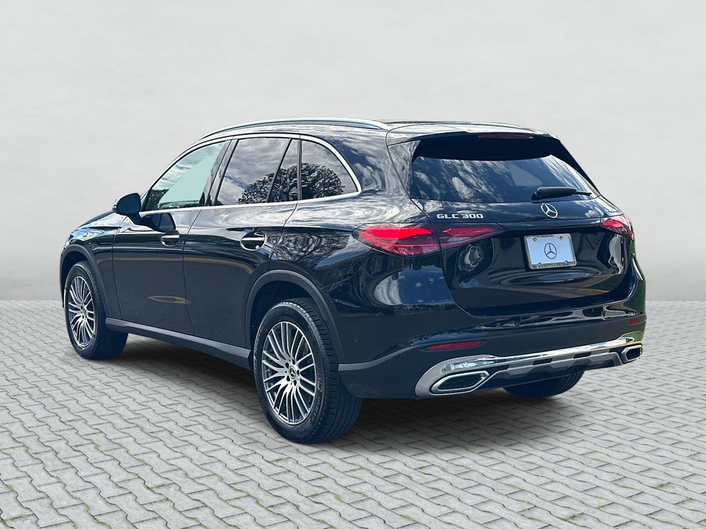 Thumbnail: 2026 Mercedes-Benz GLC - 17