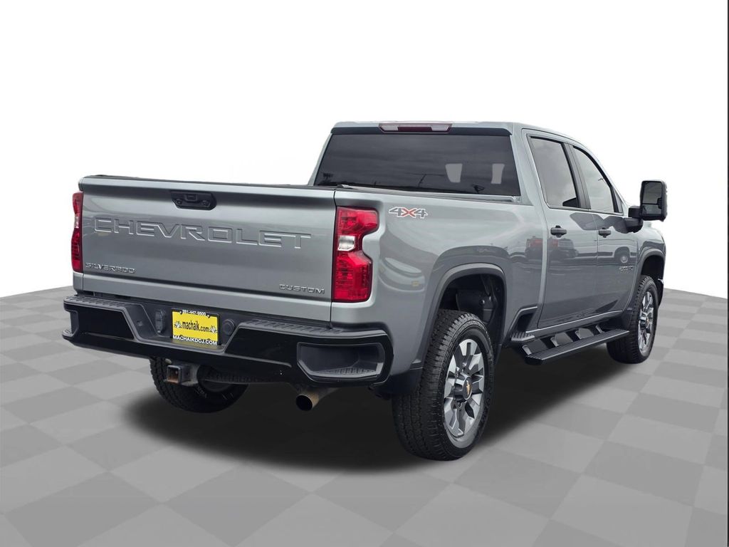 2024 Chevrolet Silverado 2500HD Custom - 4