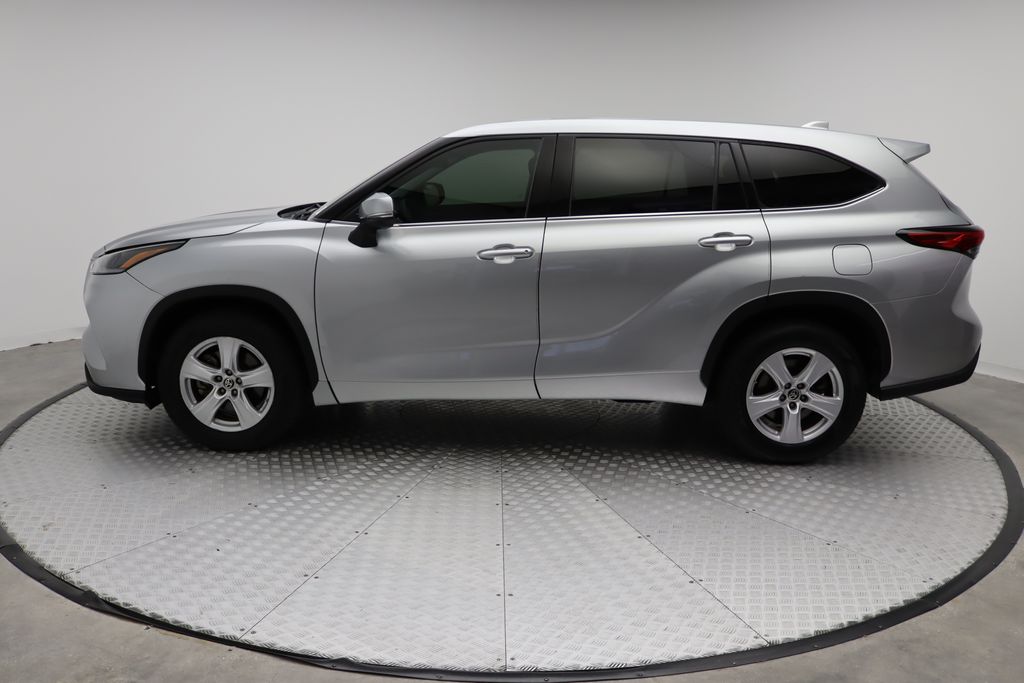 Thumbnail: 2021 Toyota Highlander - 12