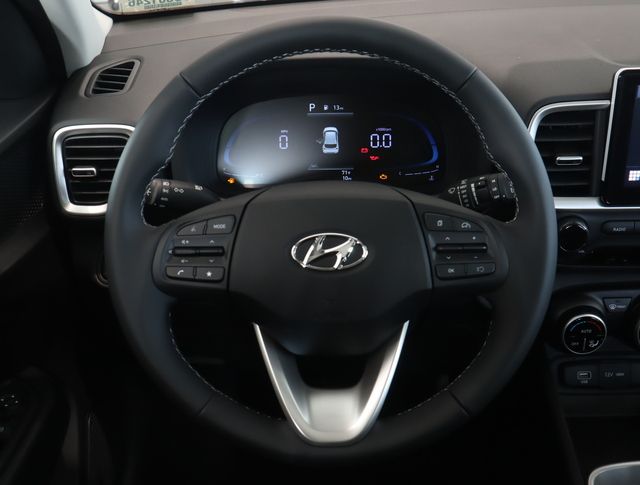 2025 Hyundai Venue SEL - 9