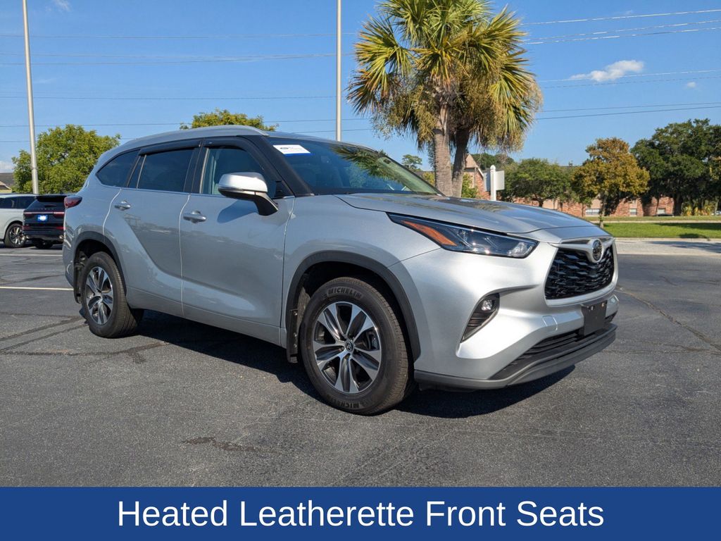 2023 Toyota Highlander XLE