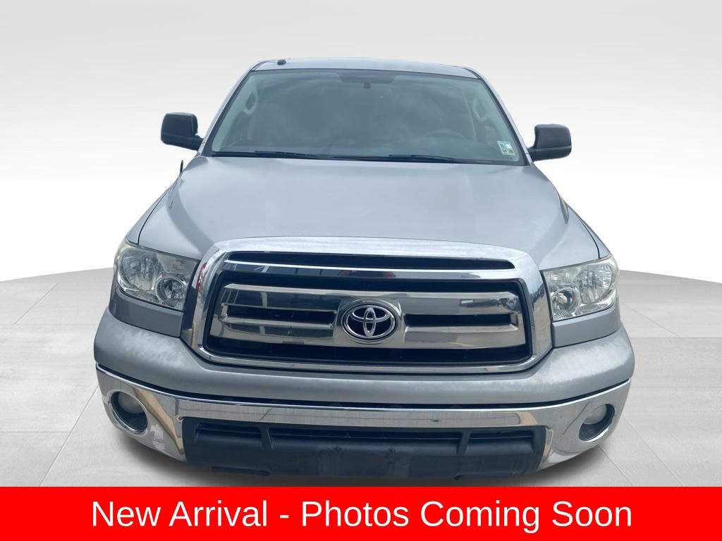  2013 Toyota Tundra Grade CrewMax 5.7L FFV 4WD   