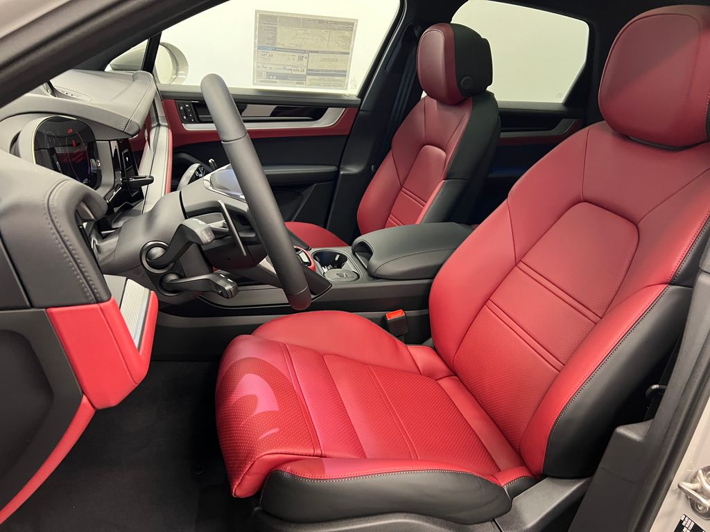 Thumbnail: 2026 Porsche Cayenne - 5