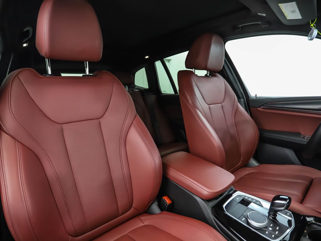 Thumbnail: 2022 BMW X3 - 31