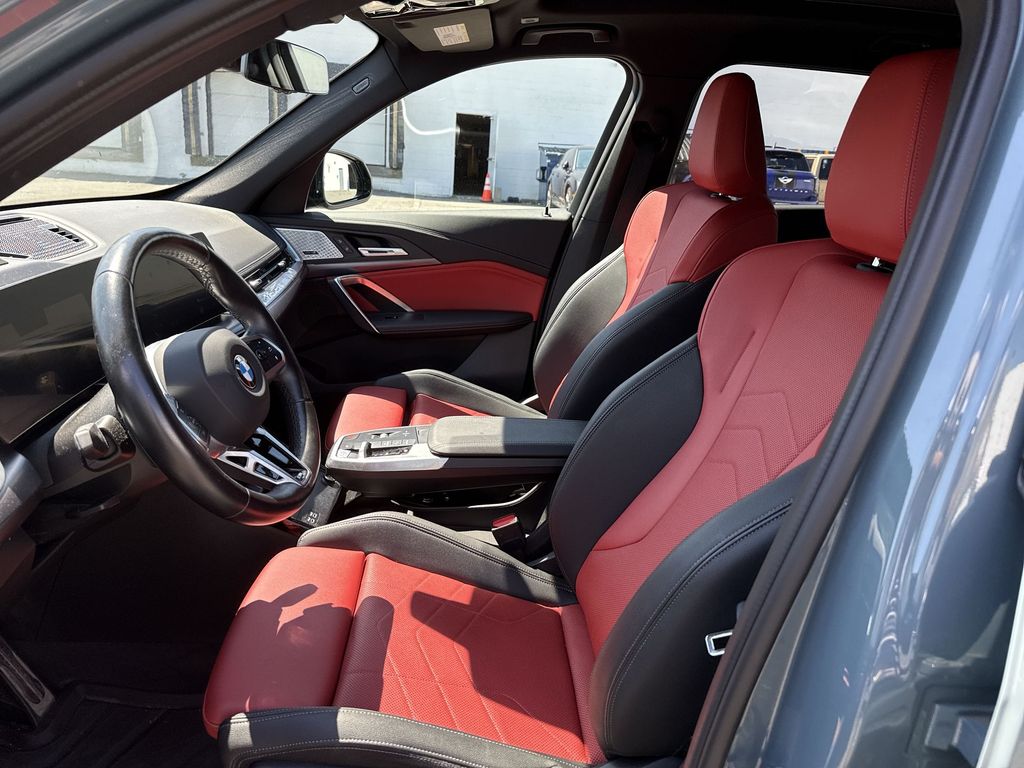 Thumbnail: 2023 BMW X1 - 2