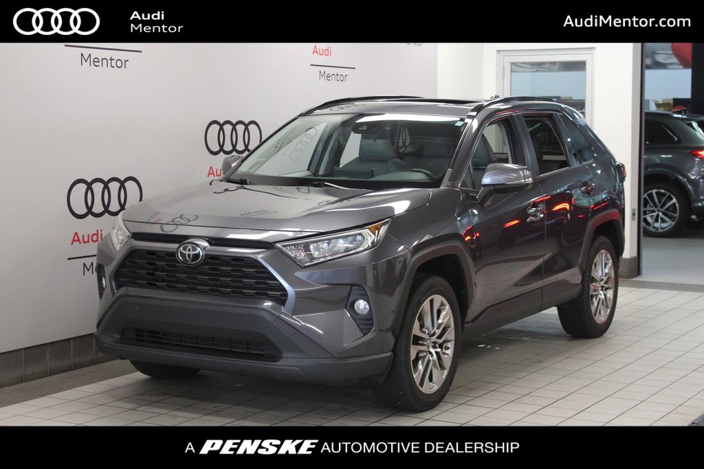 Thumbnail: 2019 Toyota RAV4 - 1