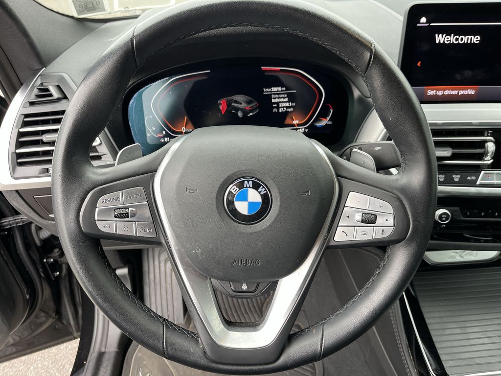 Thumbnail: 2023 BMW X4 - 13