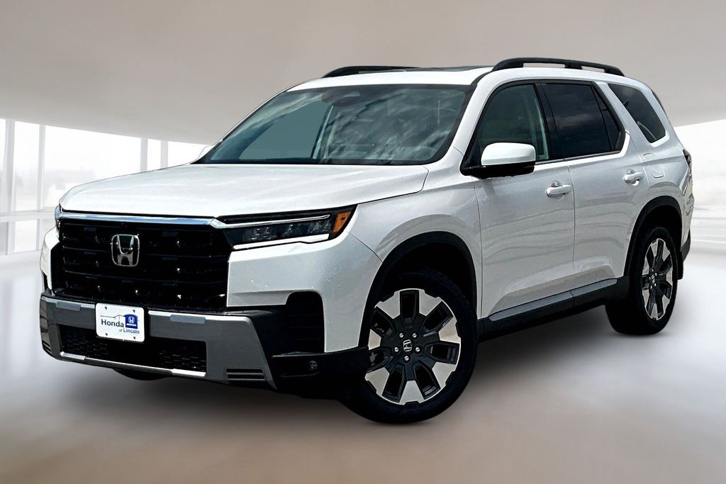 Platinum White Pearl 2026 Honda Pilot SUV / Crossover All-Wheel Drive Automatic