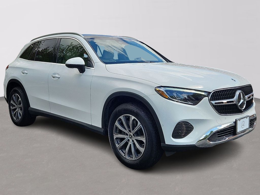 Thumbnail: 2026 Mercedes-Benz GLC - 3