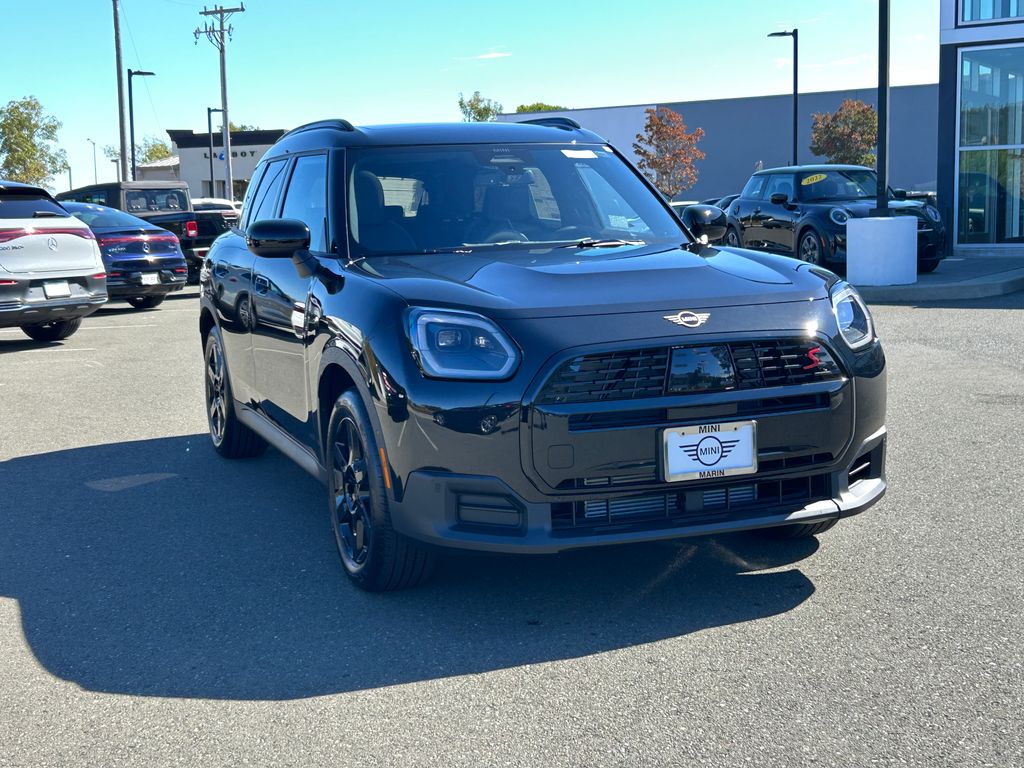 Thumbnail: 2027 MINI Cooper Countryman - 7